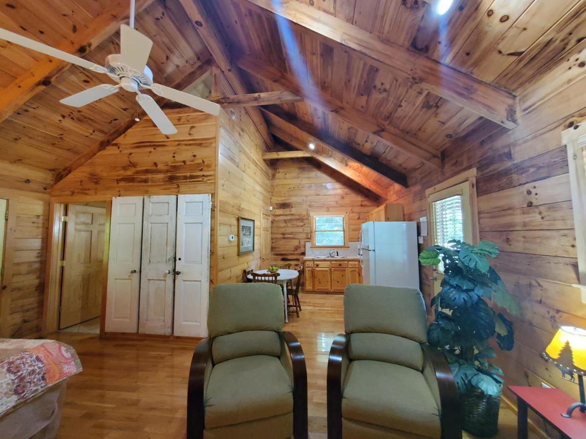 New River Trail Cabins Galax Экстерьер фото