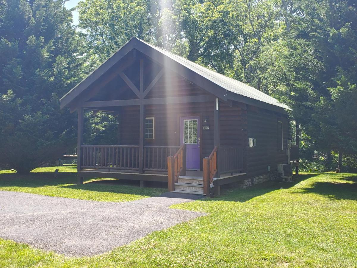 New River Trail Cabins Galax Экстерьер фото