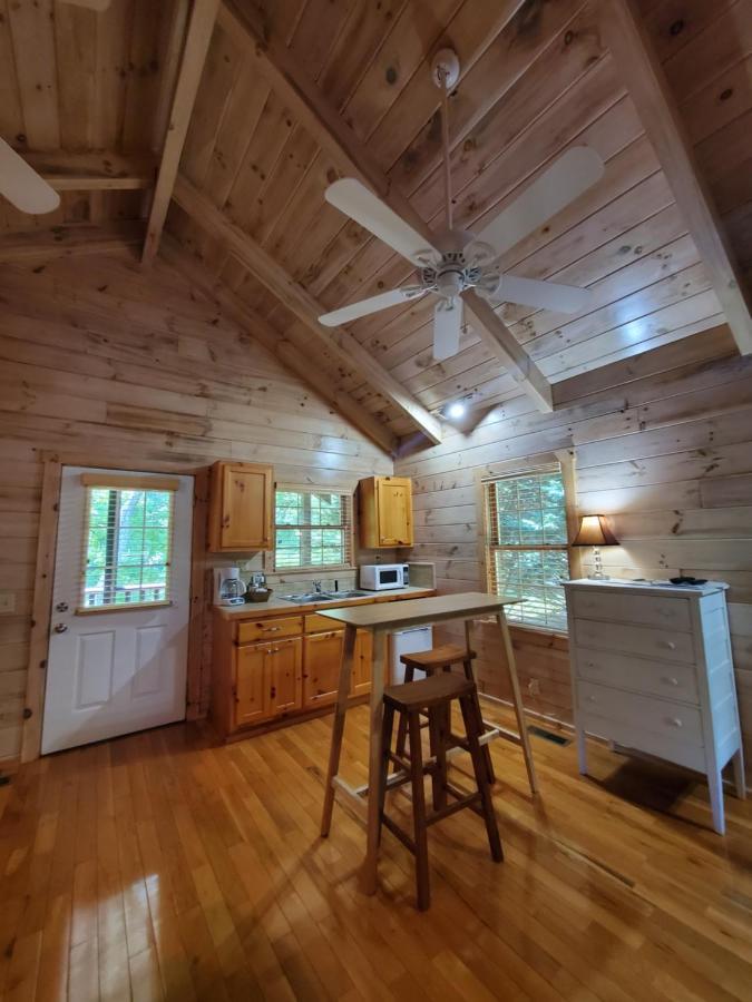 New River Trail Cabins Galax Экстерьер фото
