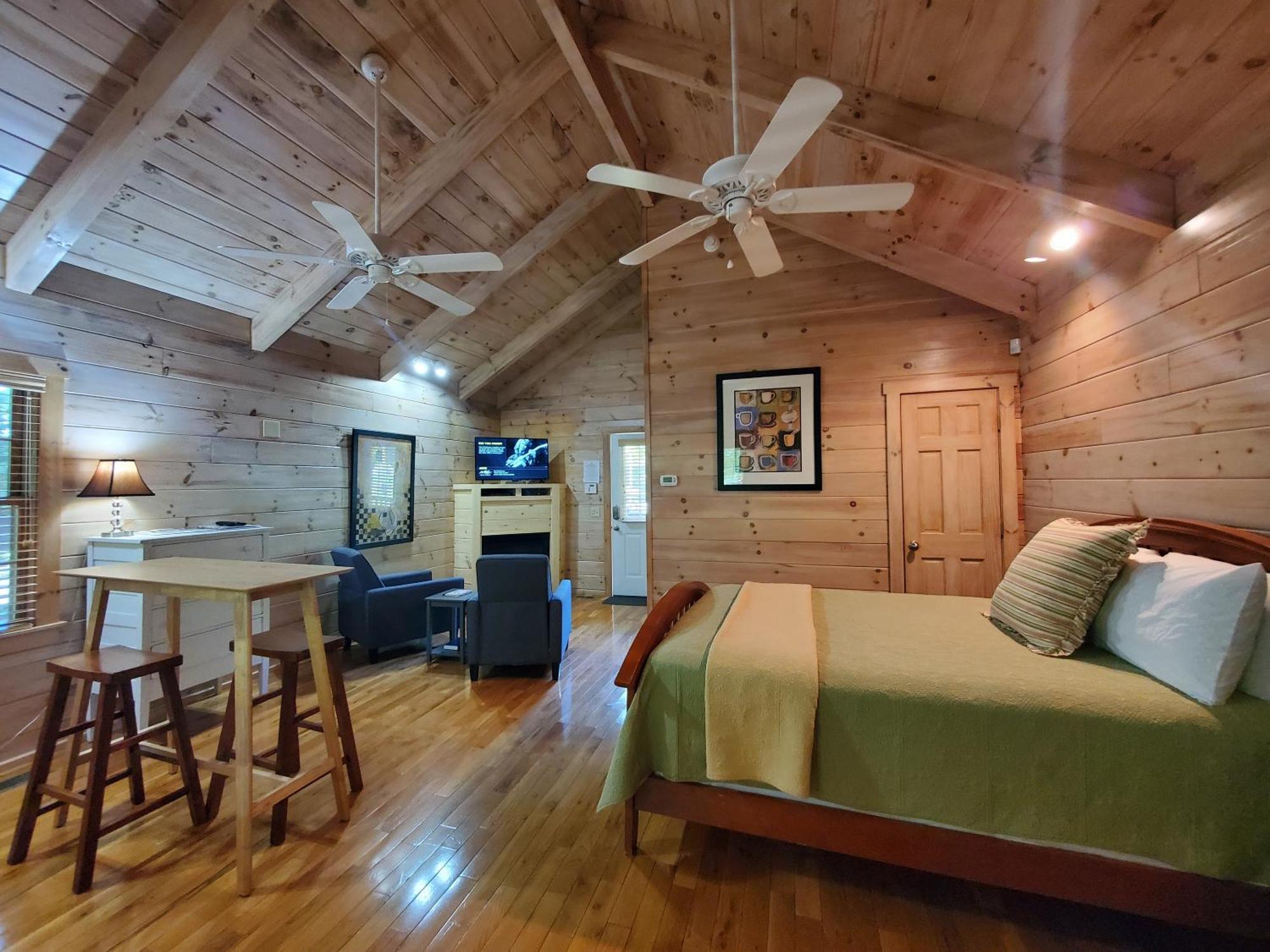 New River Trail Cabins Galax Экстерьер фото